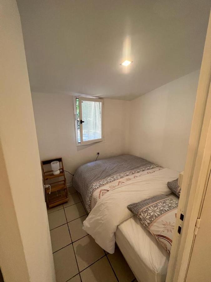 8-Gite 5 Personnes Avec Piscine Saint-Aubin-de-Nabirat Exterior photo